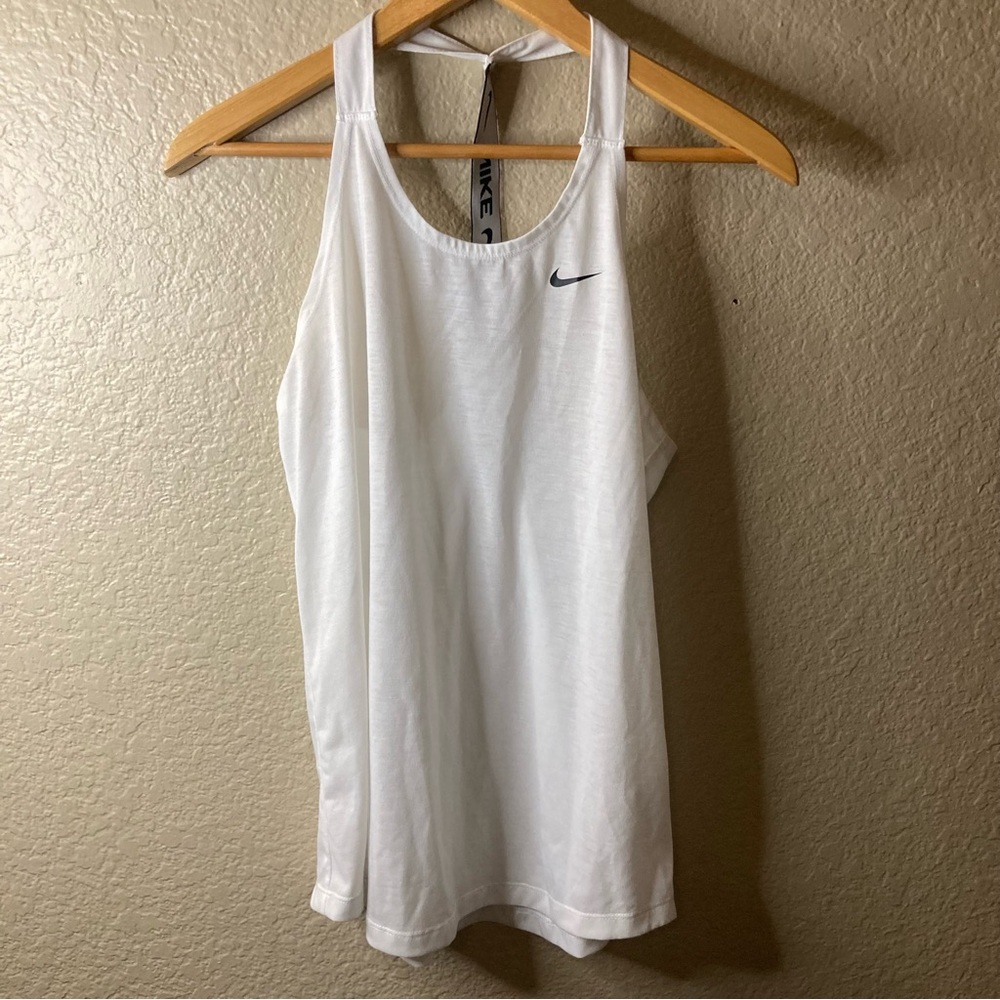 Nike Dri-FIT White Athletic Stringer back Tank Top Excellent Condition Women’s S